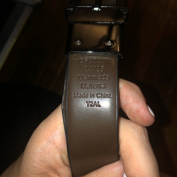 Men’s Perry Ellis reversible black/brown belt - Picture 3 of 4